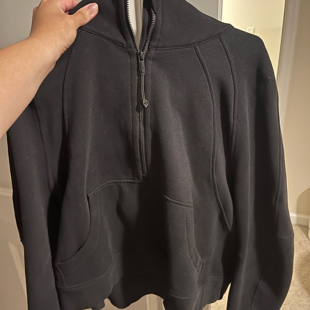 **SOLD**Lululemon scuba hoodie